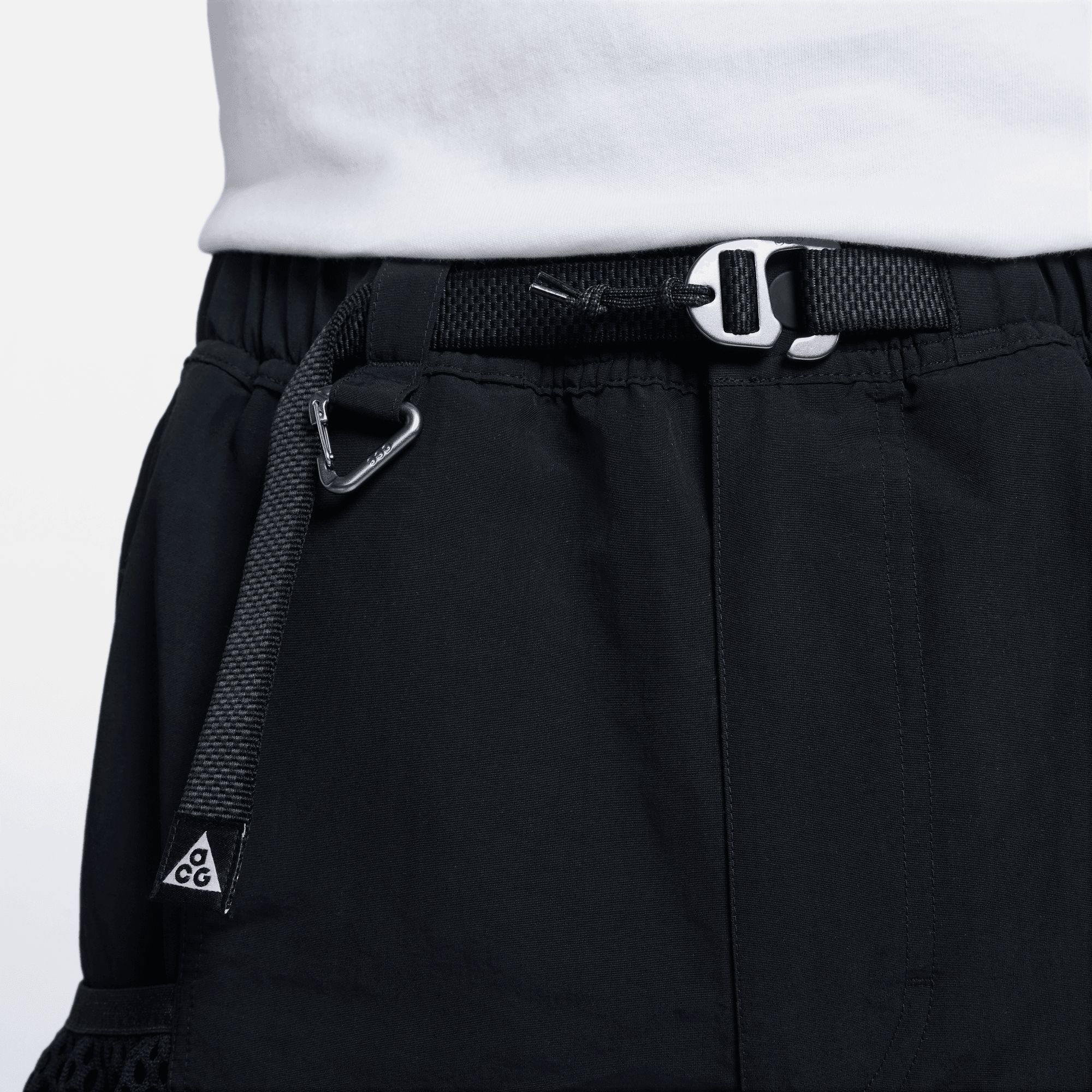 NIKE ACG CARGO 'SNOWGRASS" SHORTS - BLACK sold by Lapstone & Hammer product image thumbnail 4
