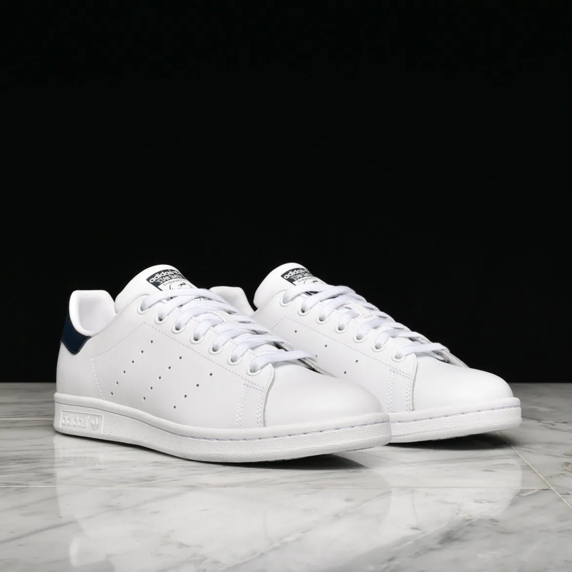 STAN SMITH - WHITE / NAVY sold by Lapstone & Hammer product image thumbnail 2