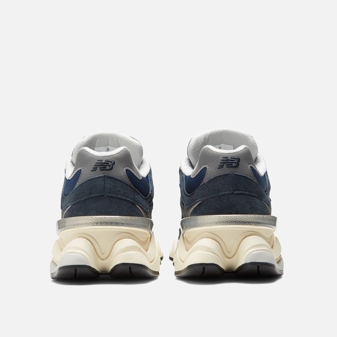 9060 - OUTERSPACE / CASTLEROCK / METALLIC SILVER sold by Lapstone & Hammer product image thumbnail 3