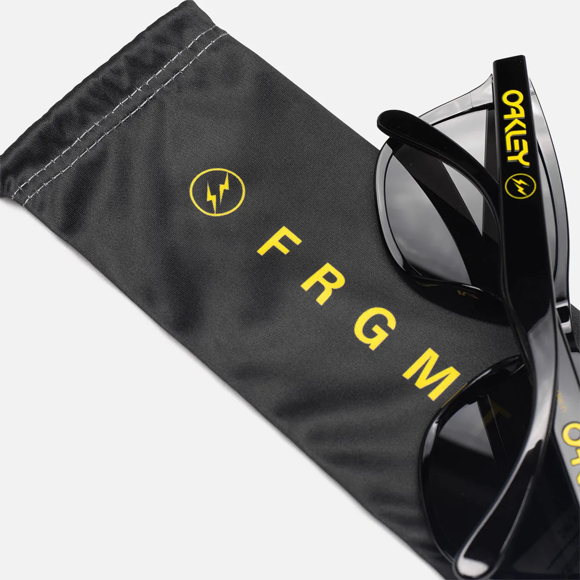 FRAGMENT X OAKLEY POLISHED BLACK FROGSKINS "VIVID YELLOW" sold by Lapstone & Hammer product image thumbnail 4
