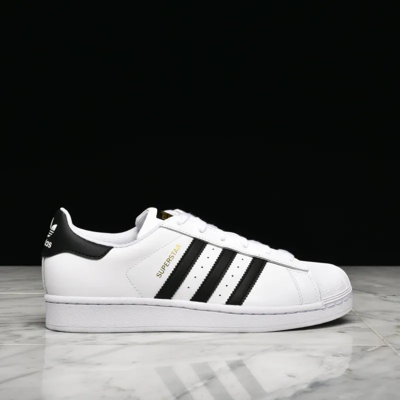 SUPERSTAR (GS) - WHITE / BLACK sold by Lapstone & Hammer