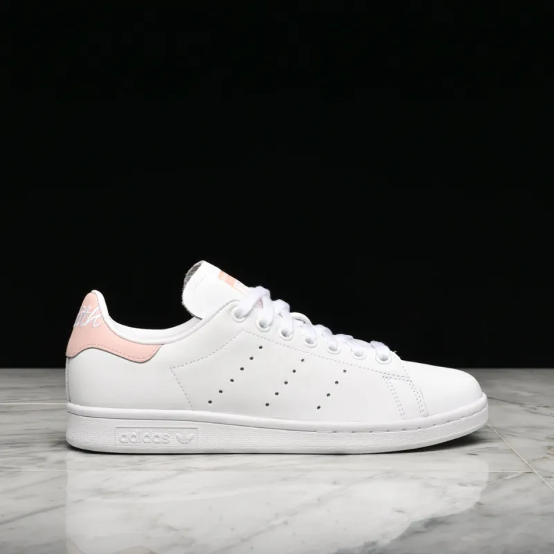 WMNS STAN SMITH - WHITE / ICE PINK / WHITE sold by Lapstone & Hammer