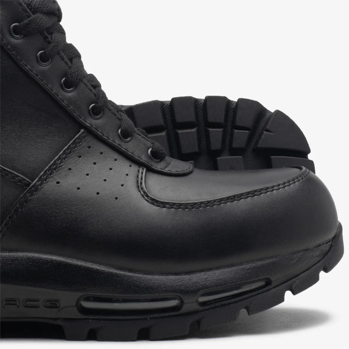AIR MAX GOADOME - BLACK / BLACK sold by Lapstone & Hammer product image thumbnail 4
