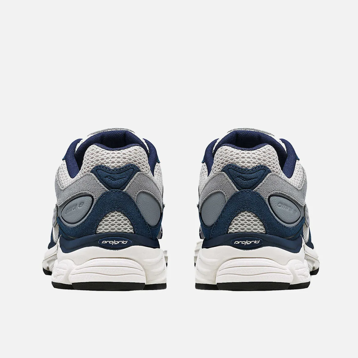 PROGRID OMNI 9 - LIGHT SAND / NAVY sold by Lapstone & Hammer product image thumbnail 4