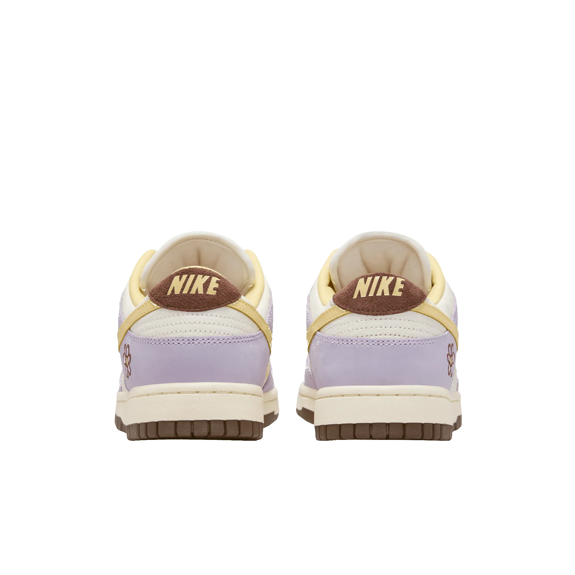 WMNS DUNK LOW PRM "LILAC BLOOM" sold by Lapstone & Hammer product image thumbnail 4