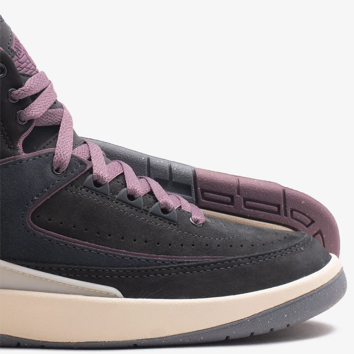 WMNS AIR JORDAN 2 RETRO "OFF NOIR / MAUVE" sold by Lapstone & Hammer product image thumbnail 4