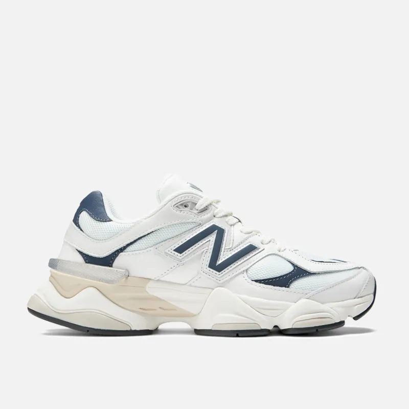 9060 - WHITE / NAVY sold by Lapstone & Hammer