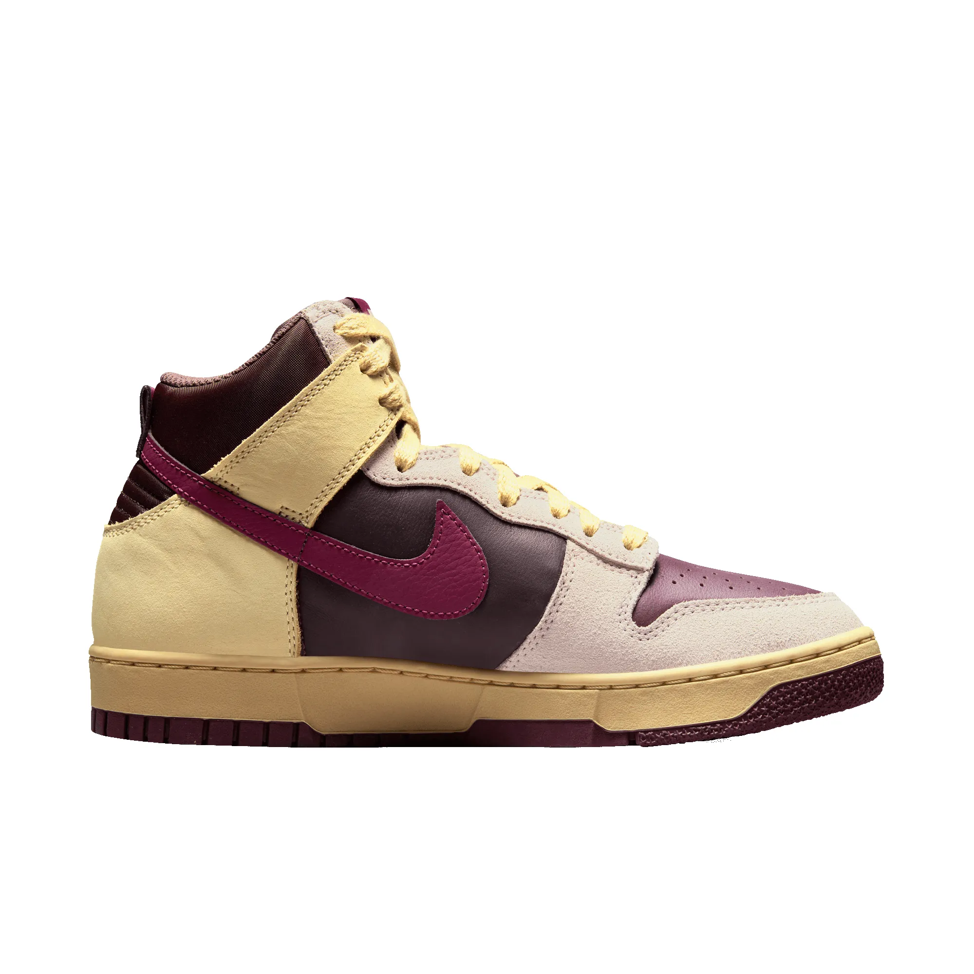 WMNS DUNK HIGH 85 "VALENTINE'S DAY" sold by Lapstone & Hammer product image thumbnail 3