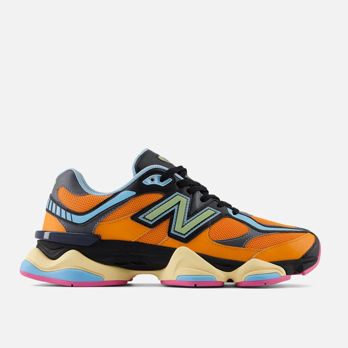 9060 - SUN GLOW / BLACK sold by Lapstone & Hammer