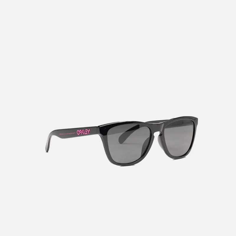 FRAGMENT X OAKLEY POLISHED BLACK FROGSKINS "VIVD PINK" sold by Lapstone & Hammer