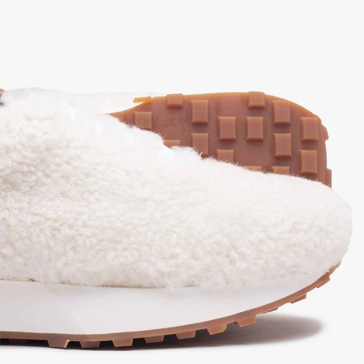 SHERPA RUNNER - CREAM sold by Lapstone & Hammer product image thumbnail 4