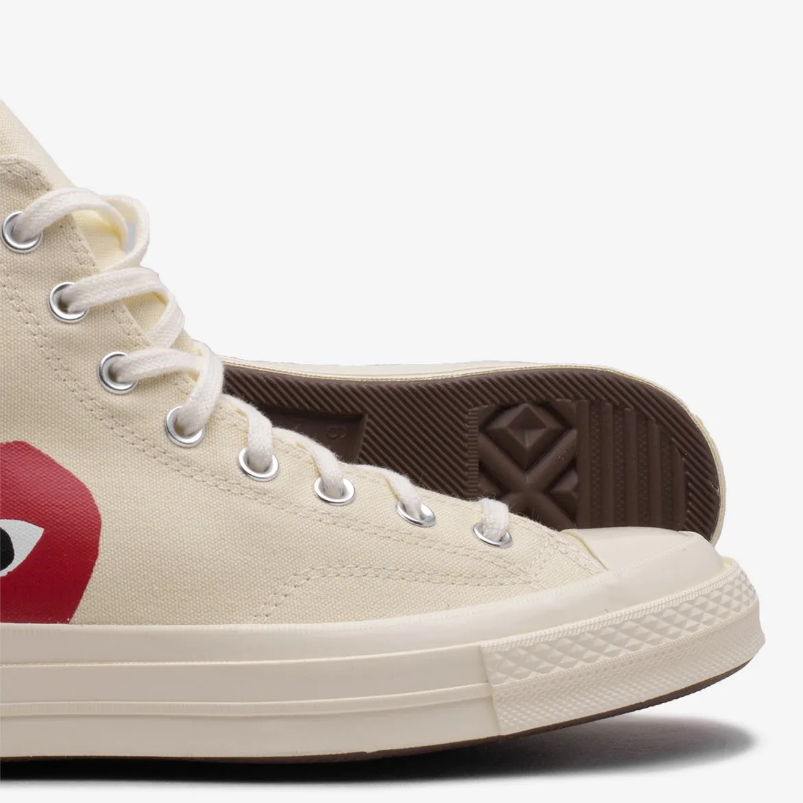 CDG PLAY x CONVERSE CHUCK TAYLOR ALL STAR '70 HI - WHITE sold by Lapstone & Hammer product image thumbnail 4