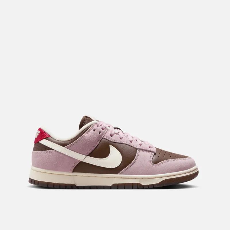 WMNS DUNK LOW "NEAPOLITAN" sold by Lapstone & Hammer