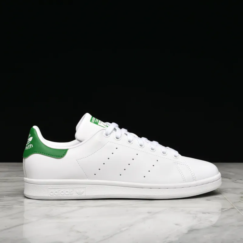 STAN SMITH - WHITE / GREEN sold by Lapstone & Hammer