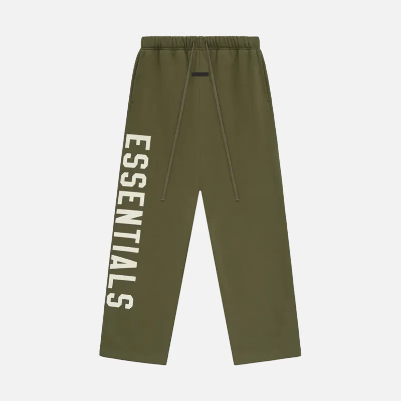 ESSENTIALS FLEECE RELAXED SWEATPANT - MILITARY sold by Lapstone & Hammer