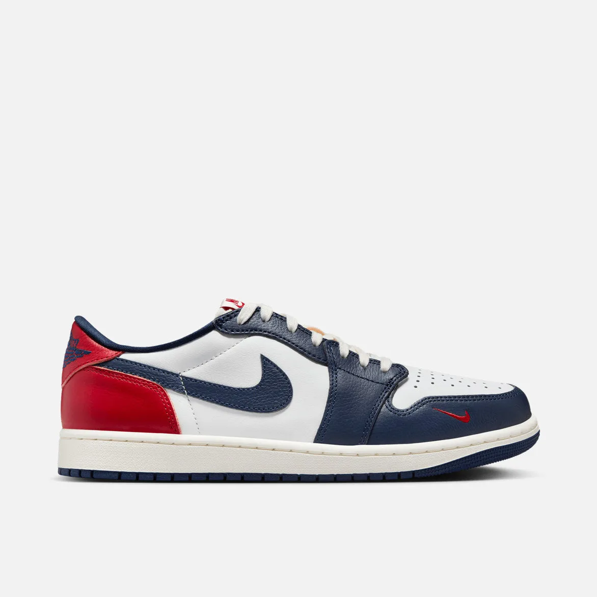 AIR JORDAN 1 RETRO LOW OG "HOWARD UNIVERSITY" sold by Lapstone & Hammer