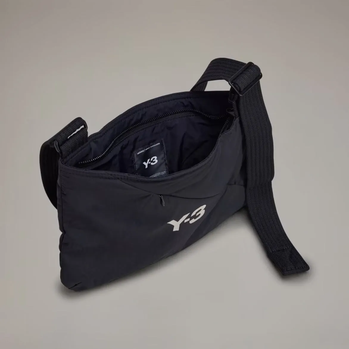 NYLON SACOCHE - BLACK sold by Lapstone & Hammer product image thumbnail 3