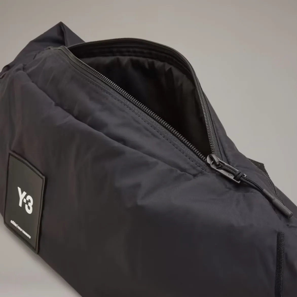 CROSSBODY SLING BAG - BLACK sold by Lapstone & Hammer product image thumbnail 3