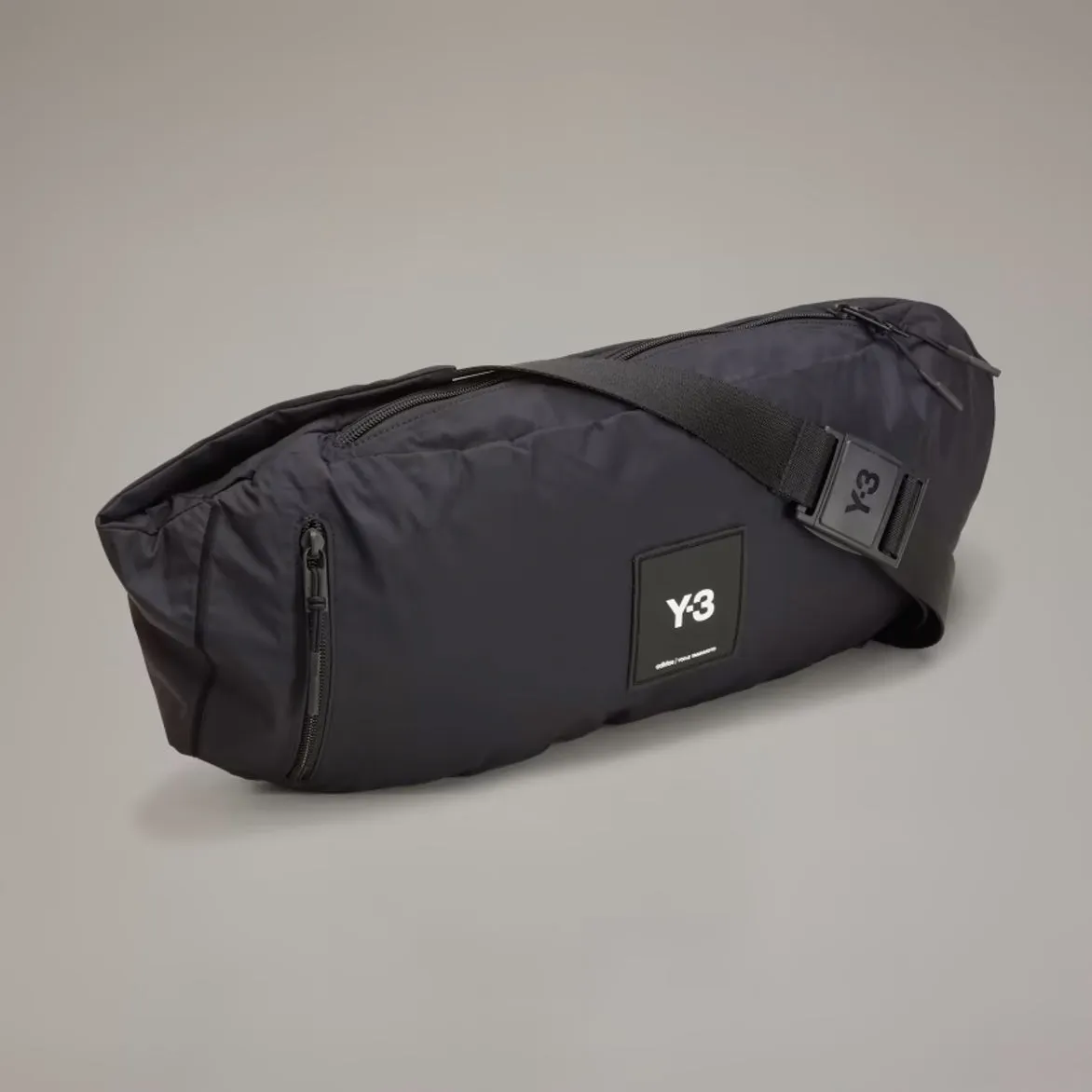 CROSSBODY SLING BAG - BLACK sold by Lapstone & Hammer product image thumbnail 2