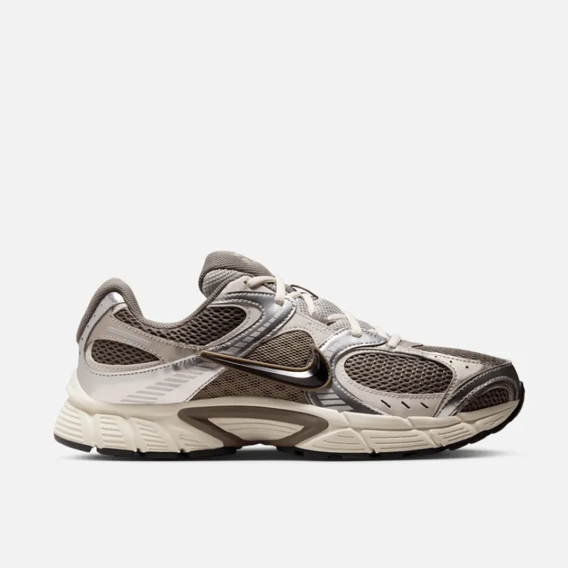 V5 RNR - CAVE STONE / BLACK / COLLEGE GREY sold by Lapstone & Hammer