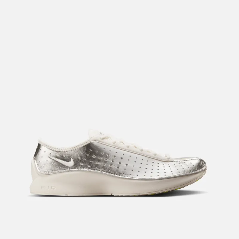 WMNS AIR SUPERFLY - PALE IVORY / METALLIC SILVER sold by Lapstone & Hammer