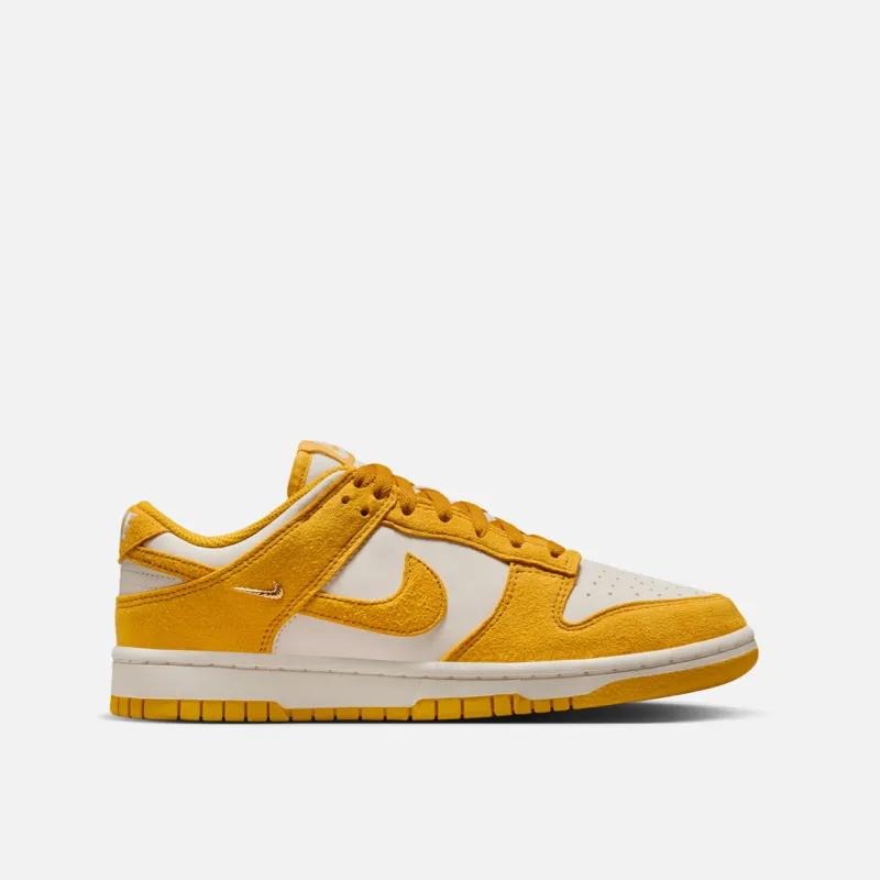 WMNS DUNK LOW "DARK SULFUR" sold by Lapstone & Hammer