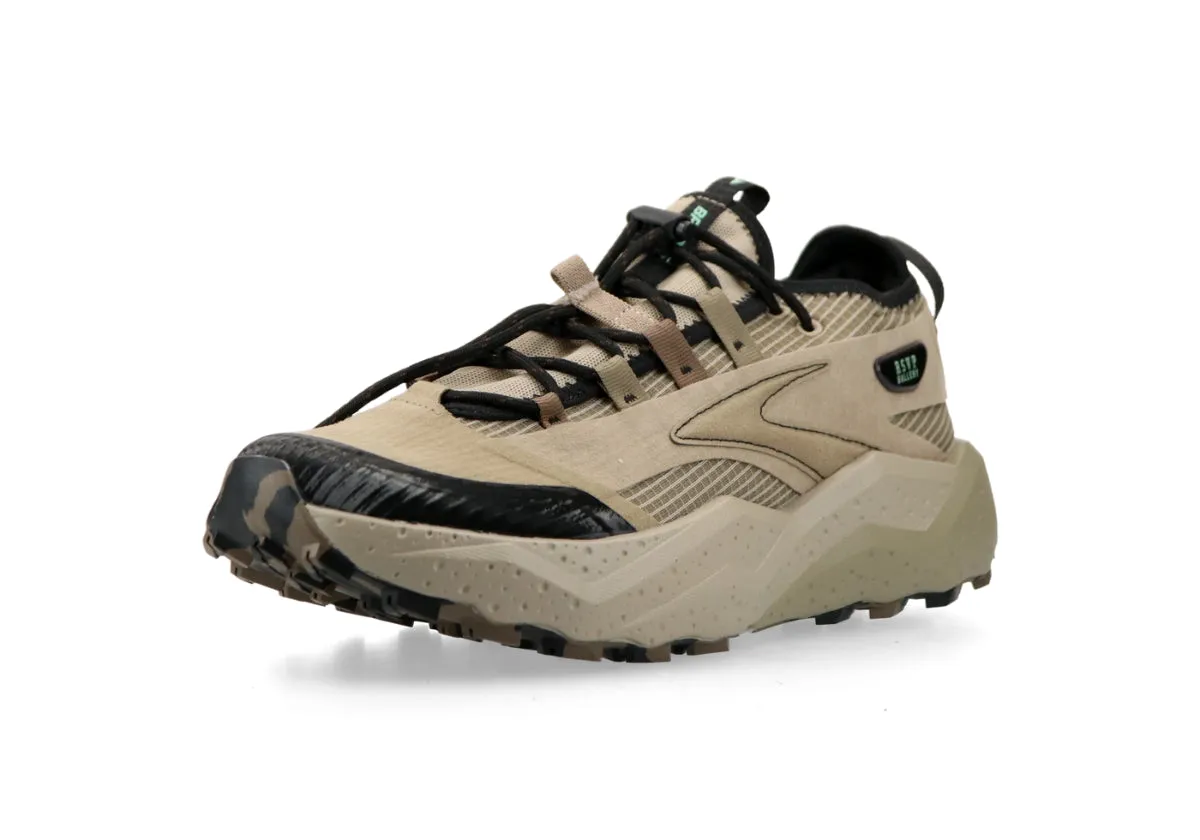 RSVP GALLERY X BROOKS CALDERA 8 - TRENCH / MERMAID / BLACK sold by Lapstone & Hammer product image thumbnail 4