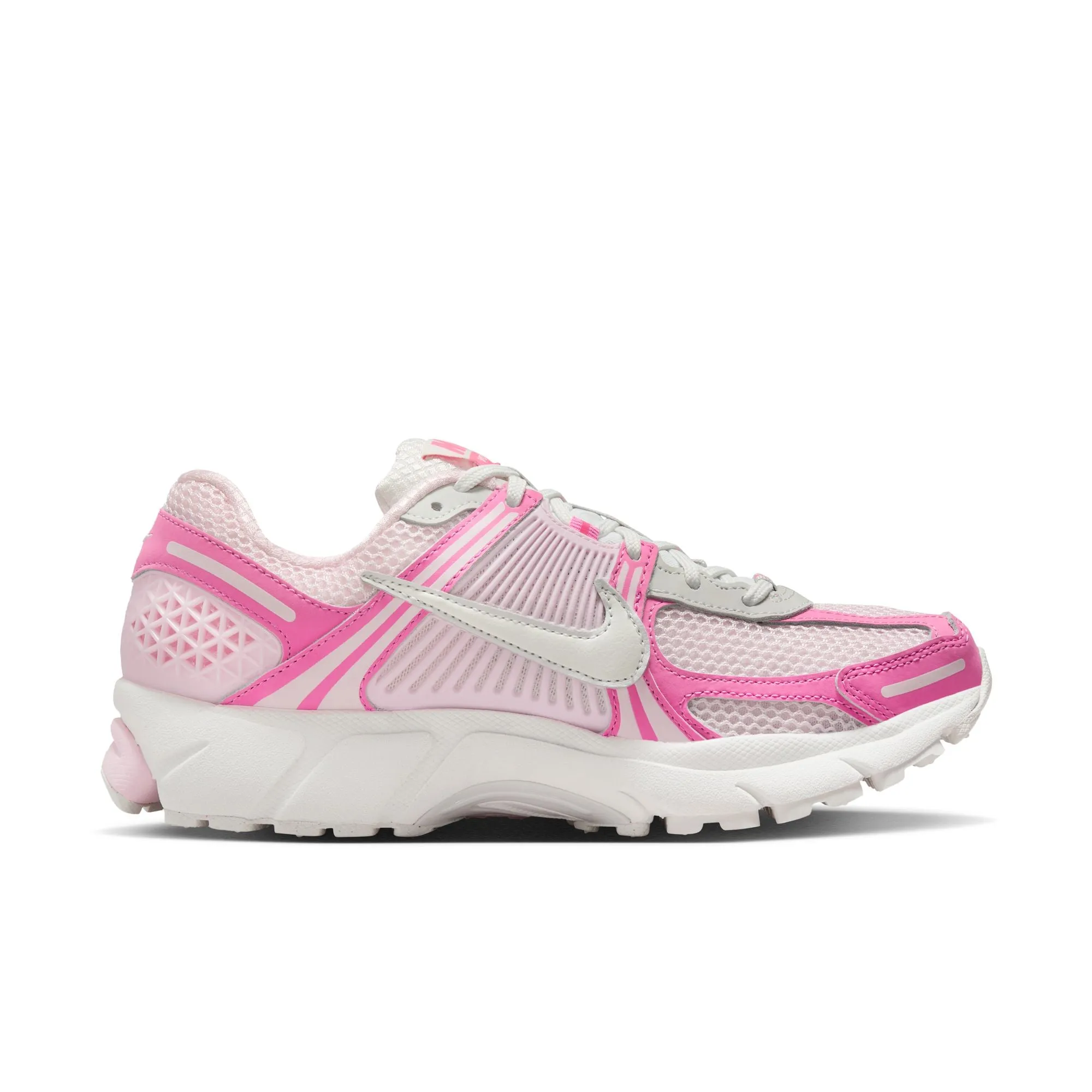 WMNS ZOOM VOMERO 5 - HYPER PINK / SUMMIT WHITE sold by Lapstone & Hammer product image thumbnail 3