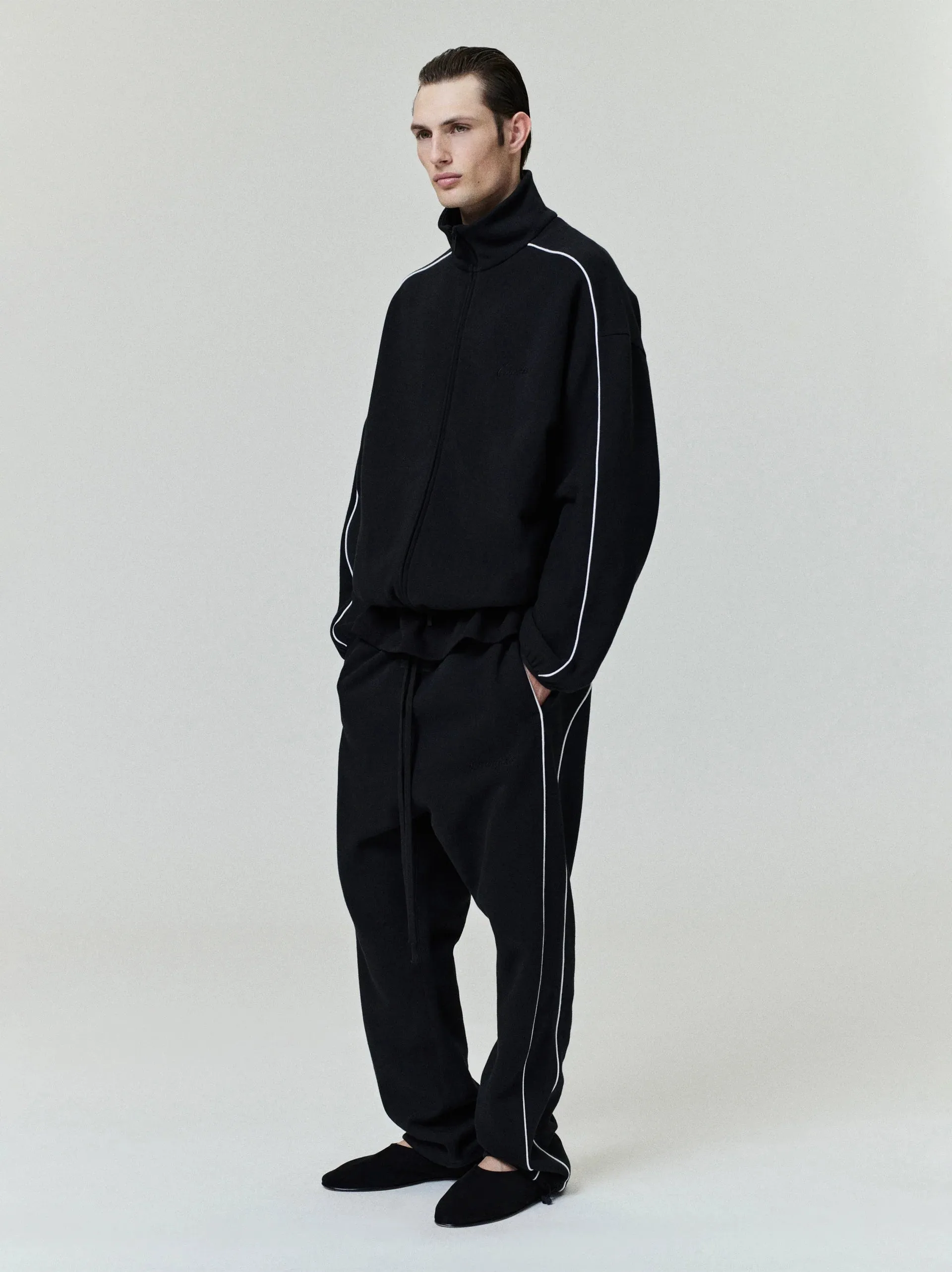 RELAXED FLEECE SWEATPANT WITH PIPING - JET BLACK / CLOUD WHITE sold by Lapstone & Hammer product image thumbnail 4