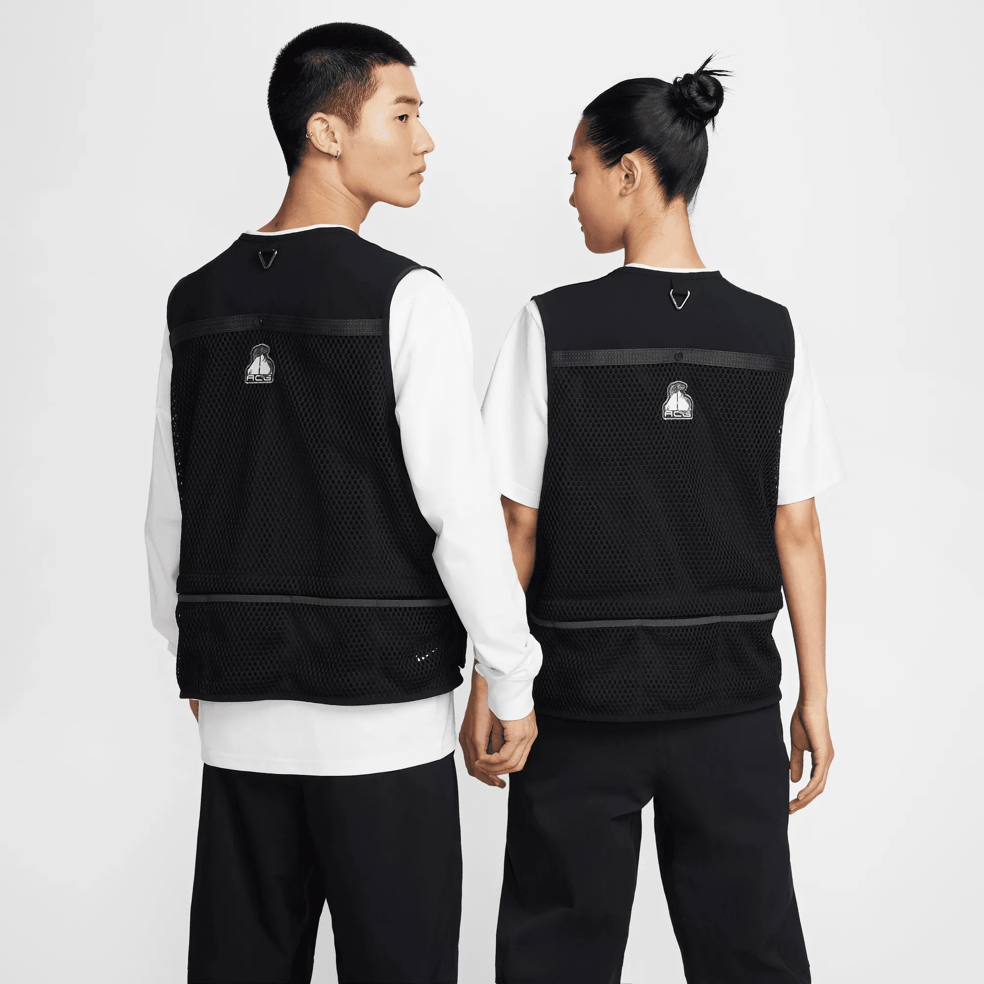 ACG BLACK IGUANA VEST - BLACK sold by Lapstone & Hammer product image thumbnail 5