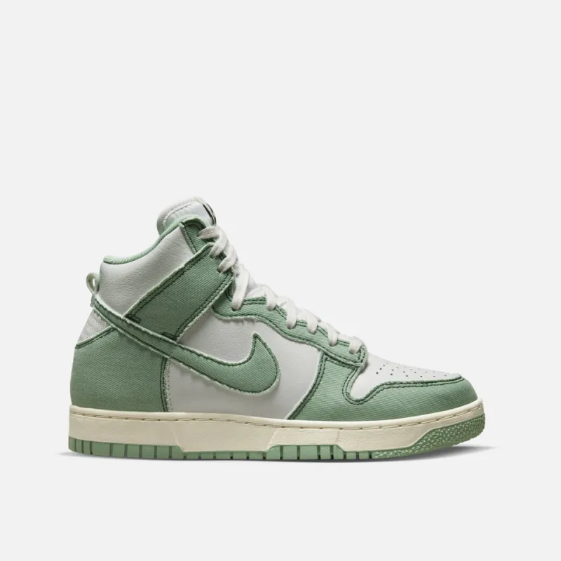 WMNS DUNK HIGH 1985 "ENAMEL GREEN" sold by Lapstone & Hammer