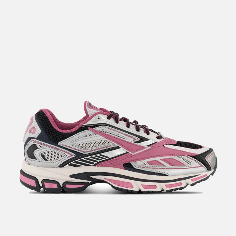 PREMIER ROAD ULTRA - CHERRY METALLIC made by Reebok