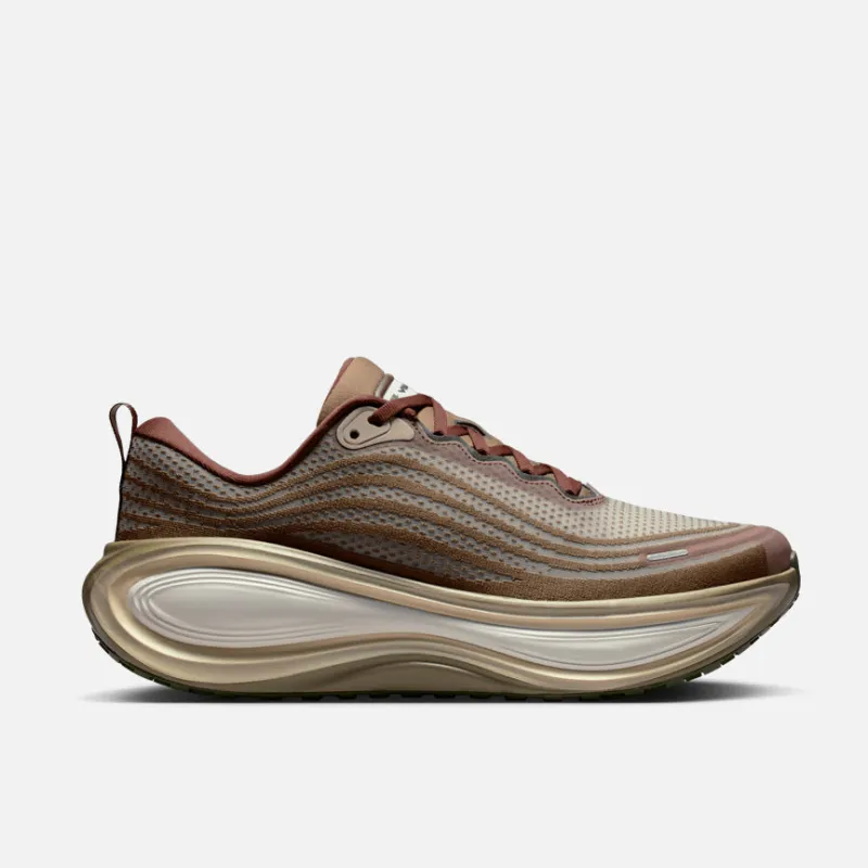 VOMERO PLUS QS - OFF NOIR / PECAN sold by Lapstone & Hammer