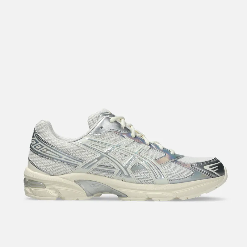 GEL-1130 - CREAM / PURE SILVER "IRRIDECENT" sold by Lapstone & Hammer