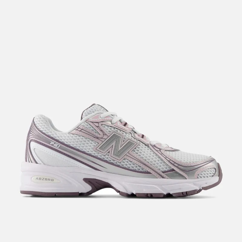 740 - ICE WINE / WHITE / ROSE SUGAR made by New Balance