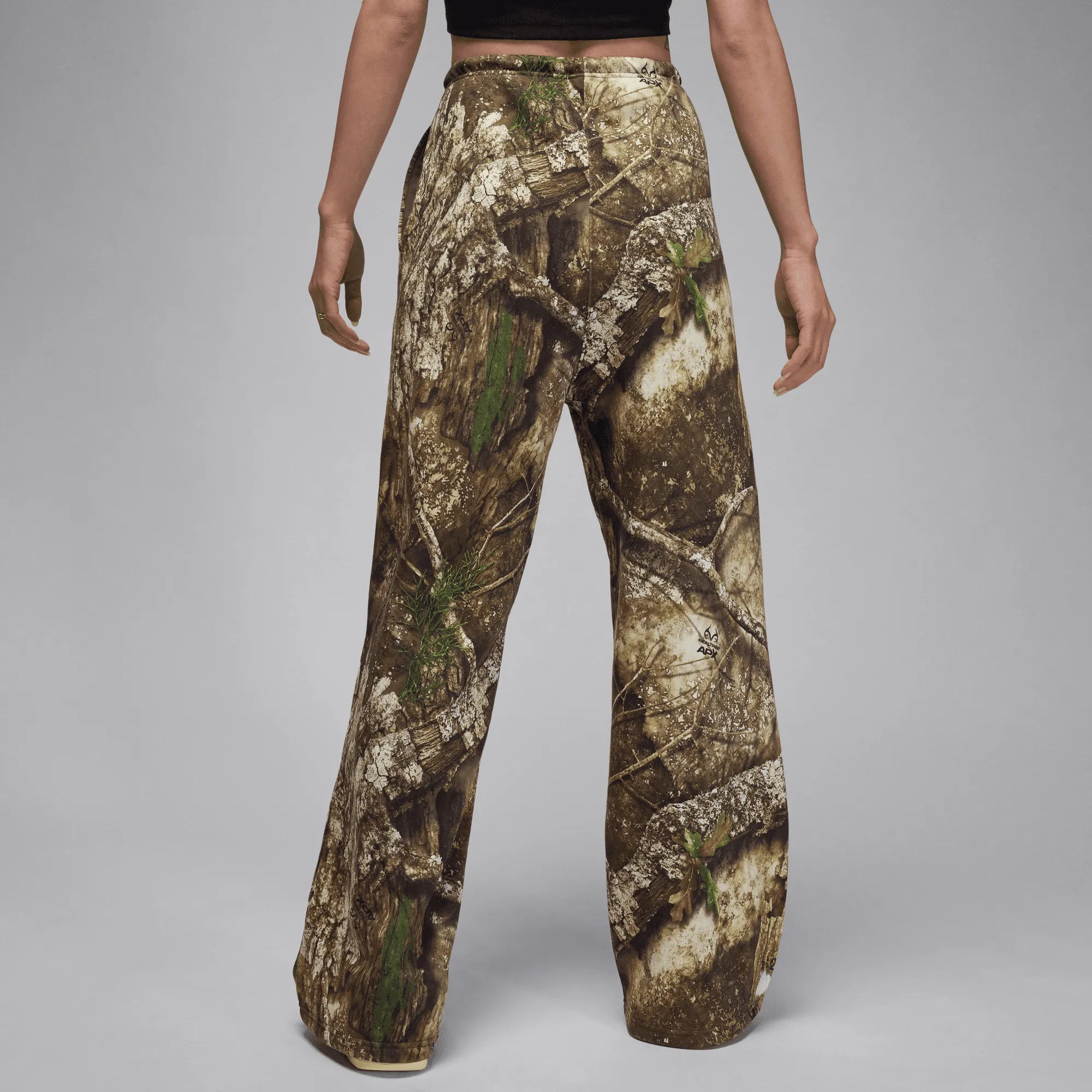 WMNS JORDAN BROOKLYN FLEECE REALTREE OPEN-HEM PANTS - SAIL sold by Lapstone & Hammer product image thumbnail 2