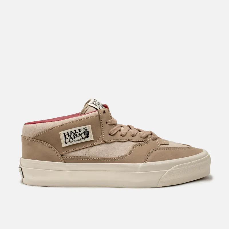 LX HALF CAB REISSUE 33 - OATMEAL BEIGE made by Vans