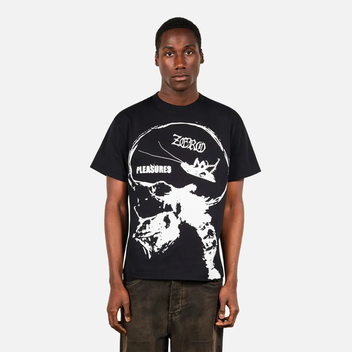 ROACHES T-SHIRT - BLACK sold by Lapstone & Hammer product image thumbnail 3