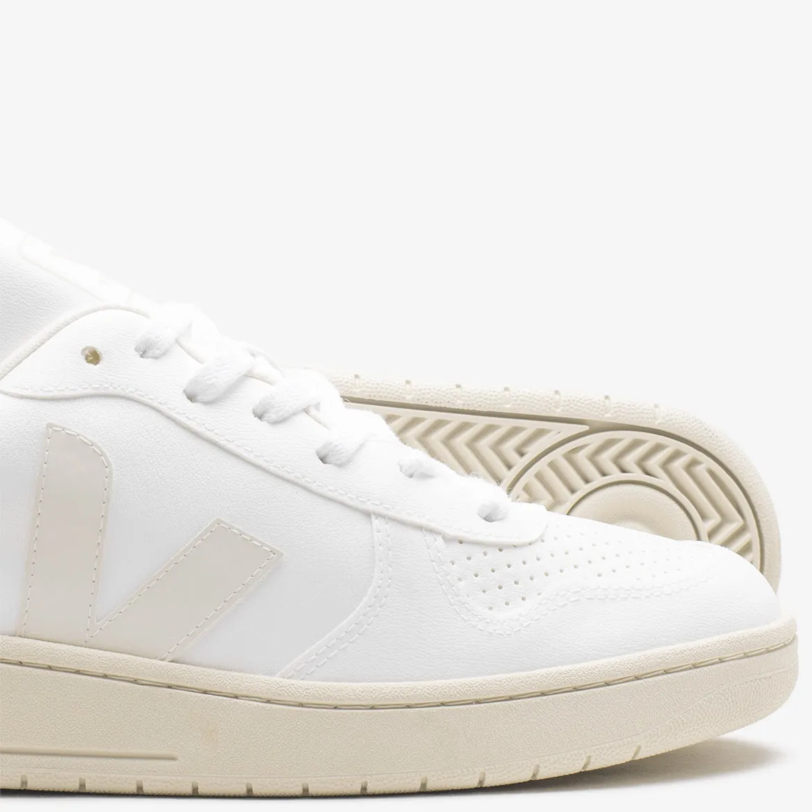 V-10 - WHITE sold by Lapstone & Hammer product image thumbnail 4