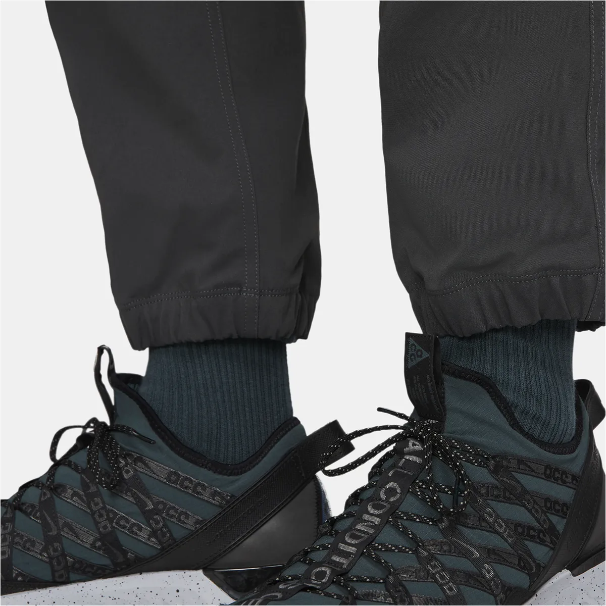 ACG MEN`S TRAIL PANTS - BLACK sold by Lapstone & Hammer product image thumbnail 5