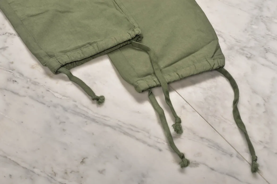 SATEEN CARGO PANTS - OLIVE sold by Lapstone & Hammer product image thumbnail 5