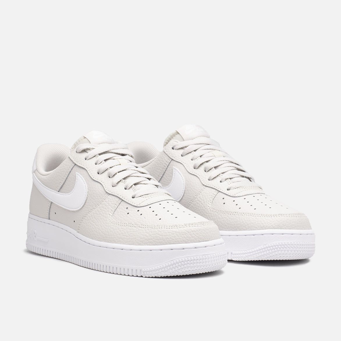 AIR FORCE 1 `07 - LIGHT BONE / WHITE sold by Lapstone & Hammer product image thumbnail 2