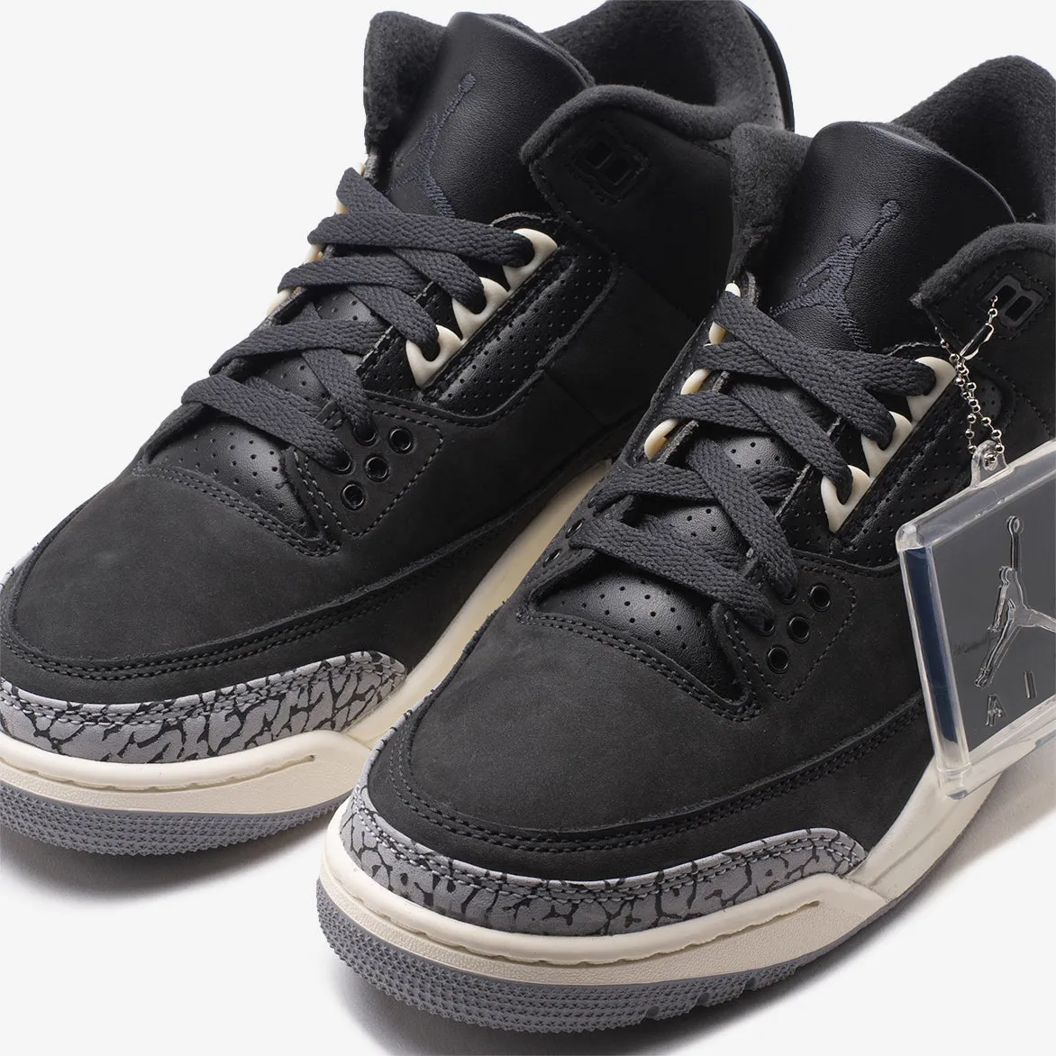 WMNS AIR JORDAN 3 RETRO "OFF NOIR" sold by Lapstone & Hammer product image thumbnail 4