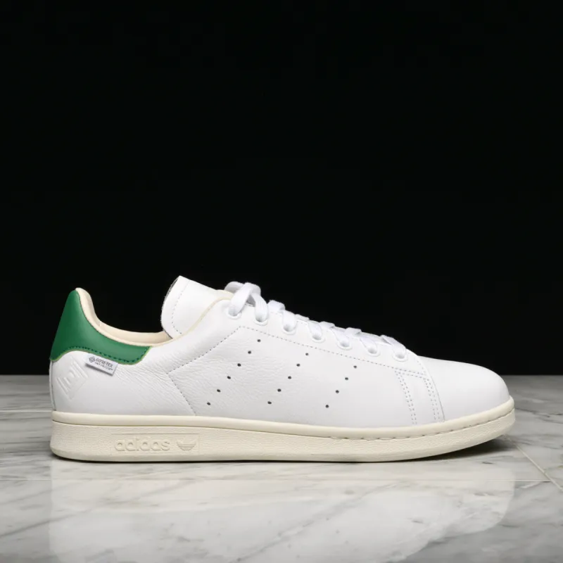 STAN SMITH GORE-TEX - WHITE / GREEN sold by Lapstone & Hammer