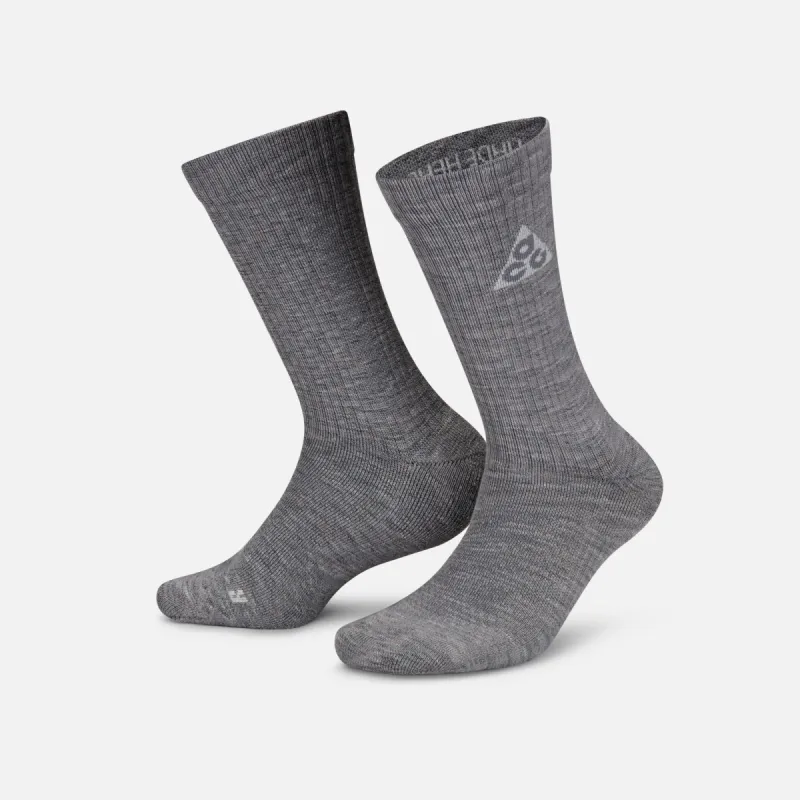 NIKE ACG KELLY RIDGE SOCKS sold by Lapstone & Hammer