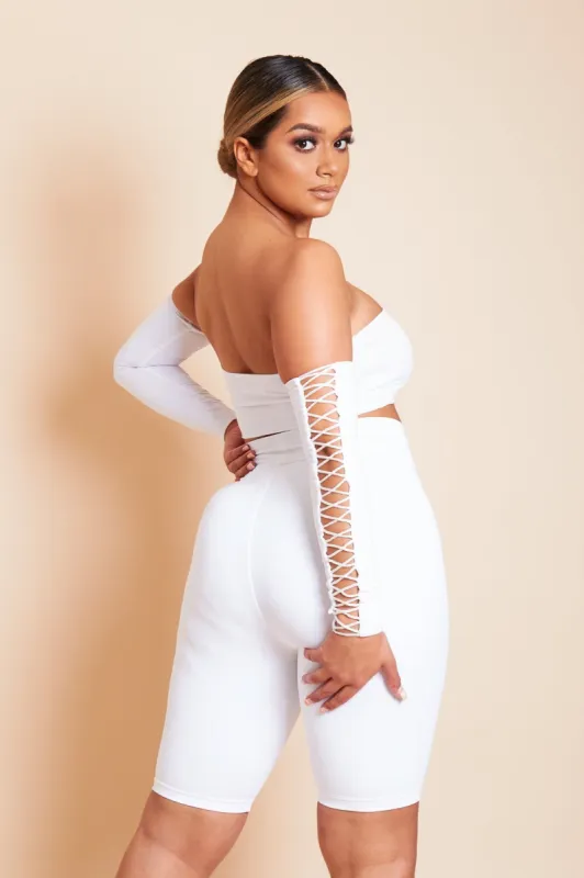 THE XO CROP - white sold by MARS THE LABEL