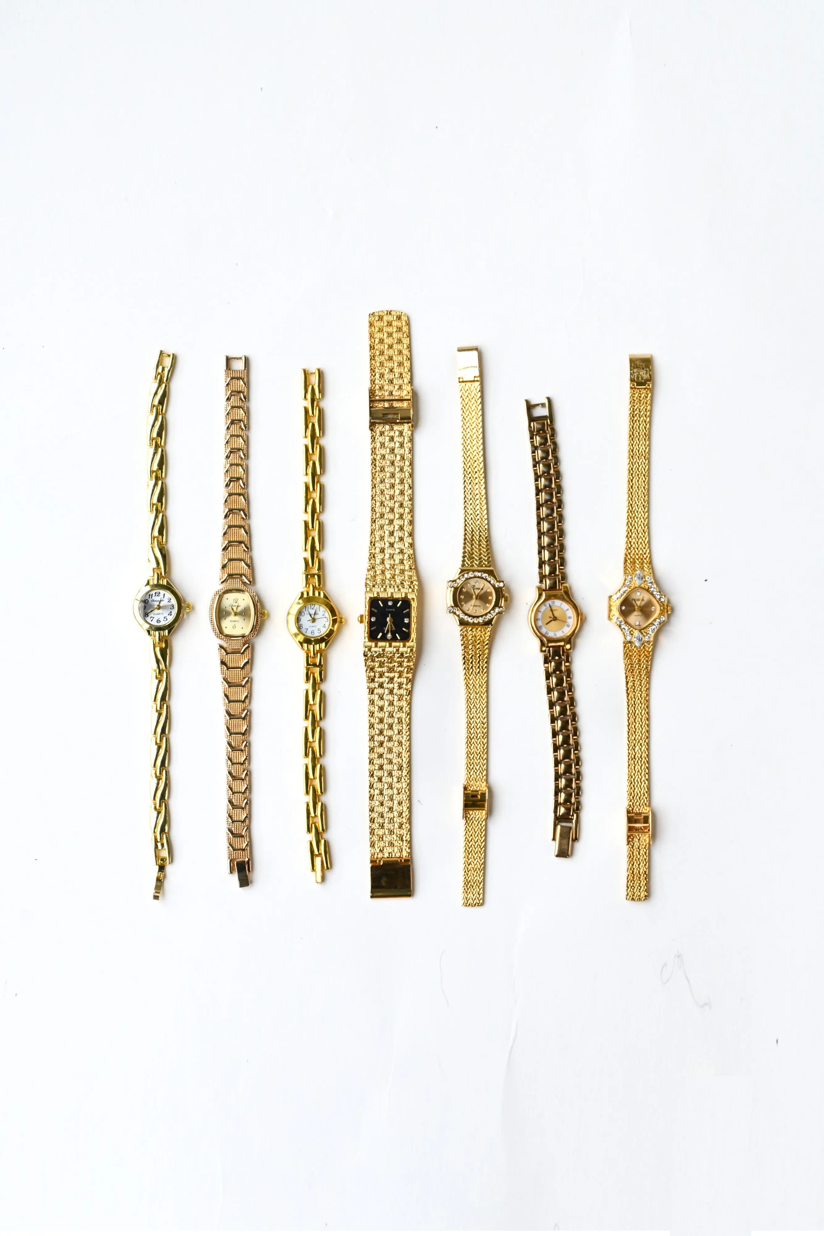 Vintage Watch sold by YLLW product image thumbnail 3