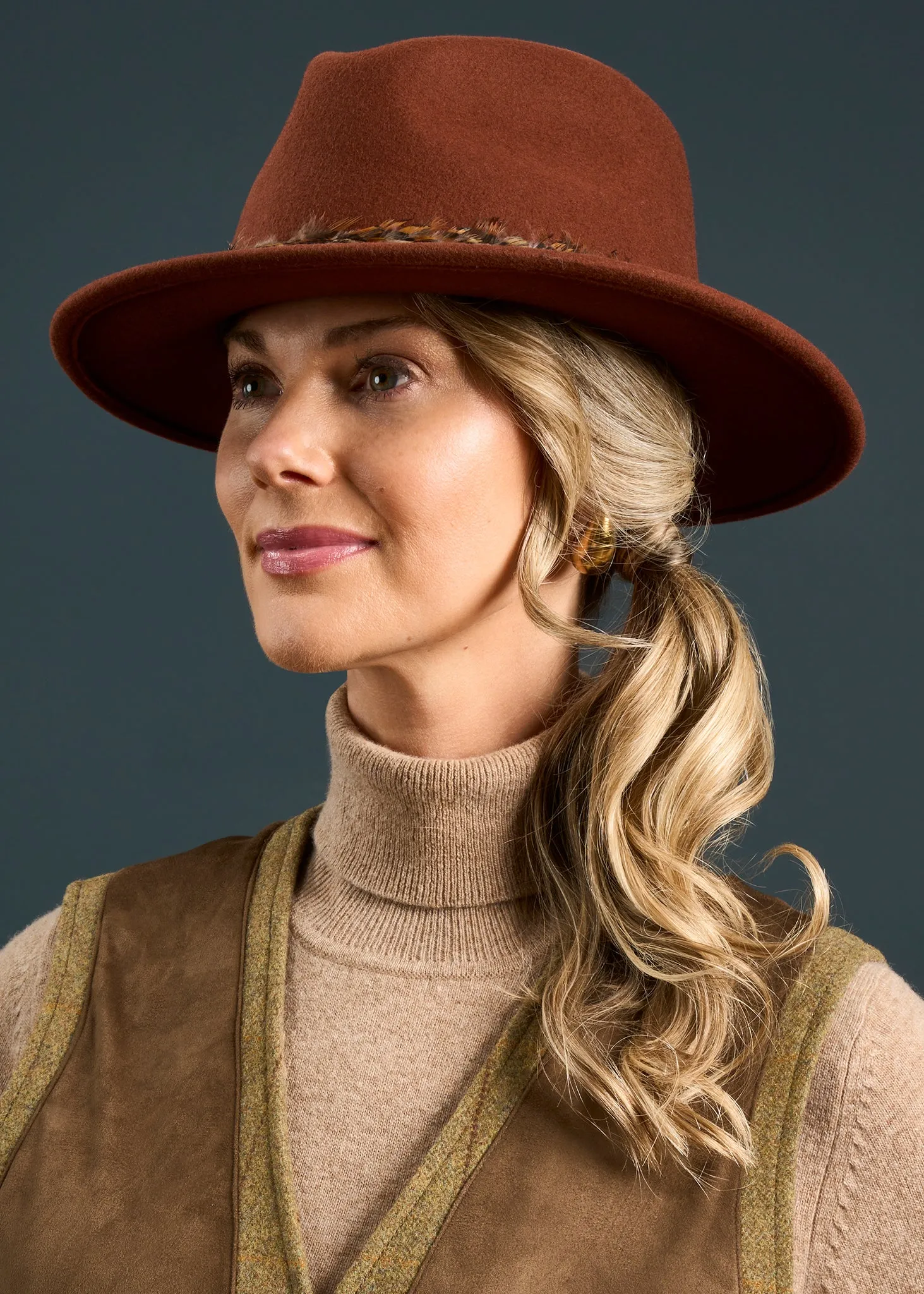 Combrook Ladies Tweed Shooting Waistcoat In Grove - Regular Fit sold by Alan Paine product image thumbnail 5