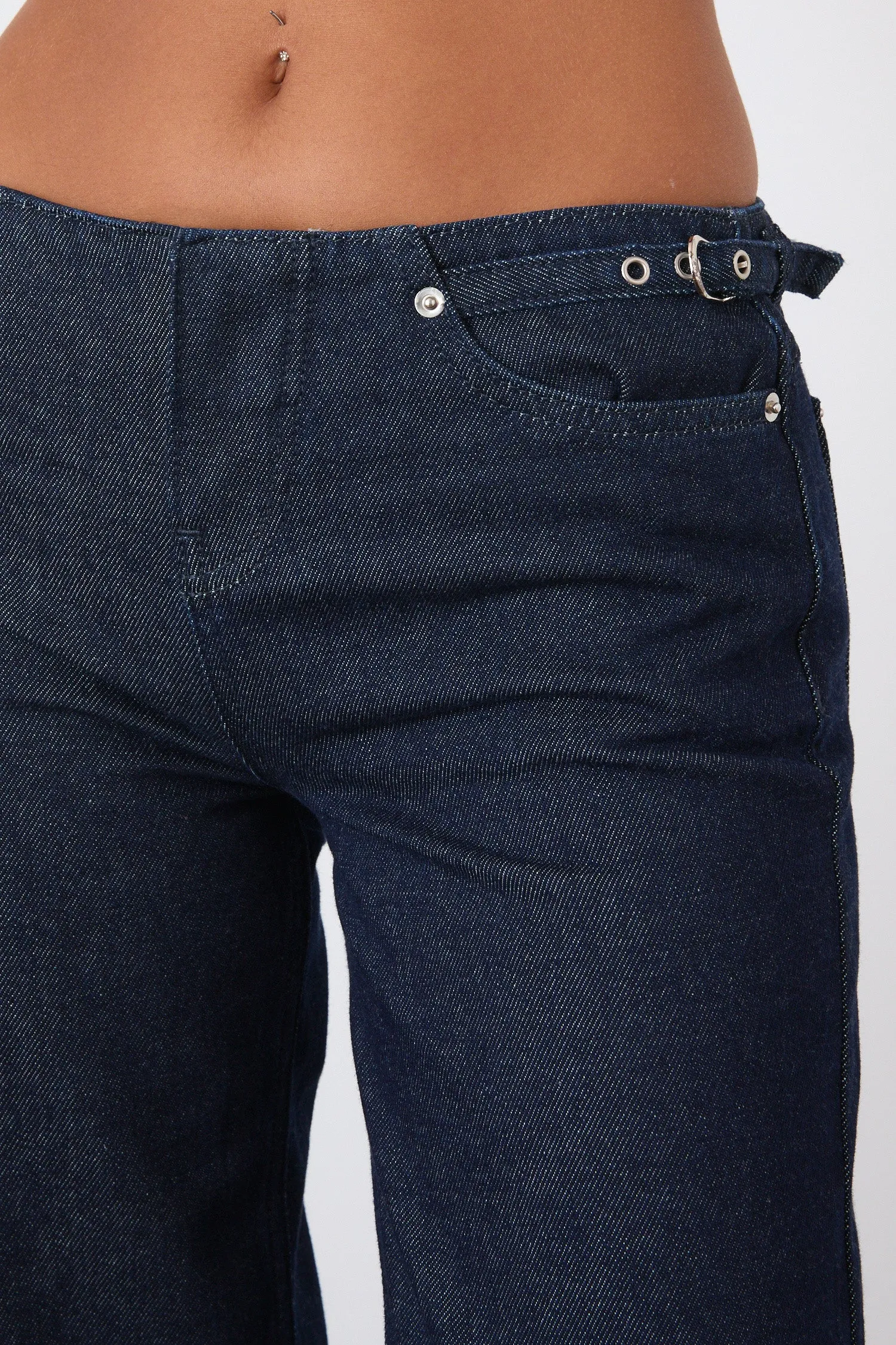 The Stevie Low Rise Jeans, Indigo Rinse sold by Peachy Den product image thumbnail 4