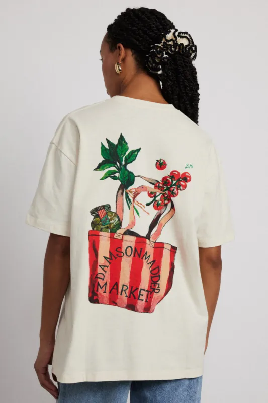 market boyfriend tee sold by Damson Madder